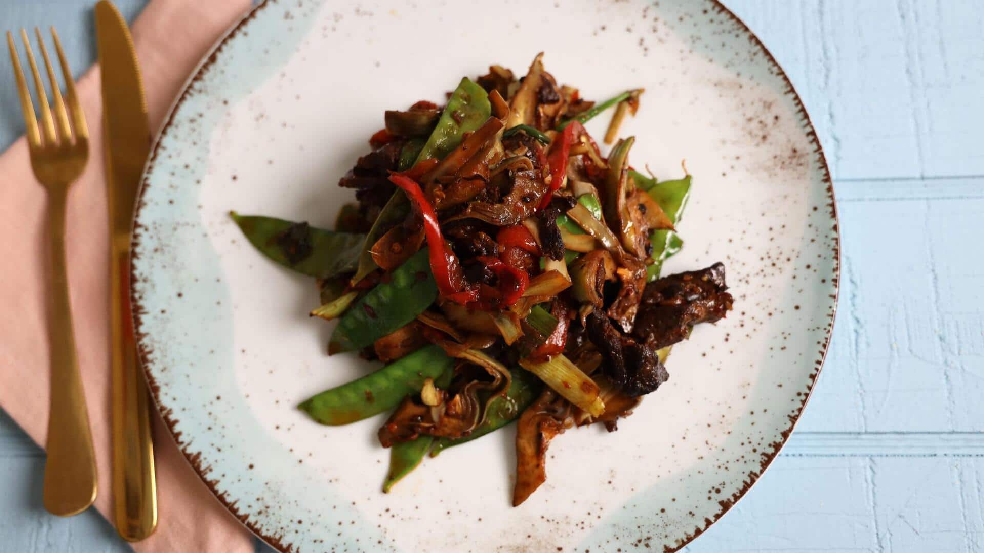 ผัดอาร์ติโชคกับมะขาม สูตรง่าย ๆ ที่อร่อยเกินคาด 