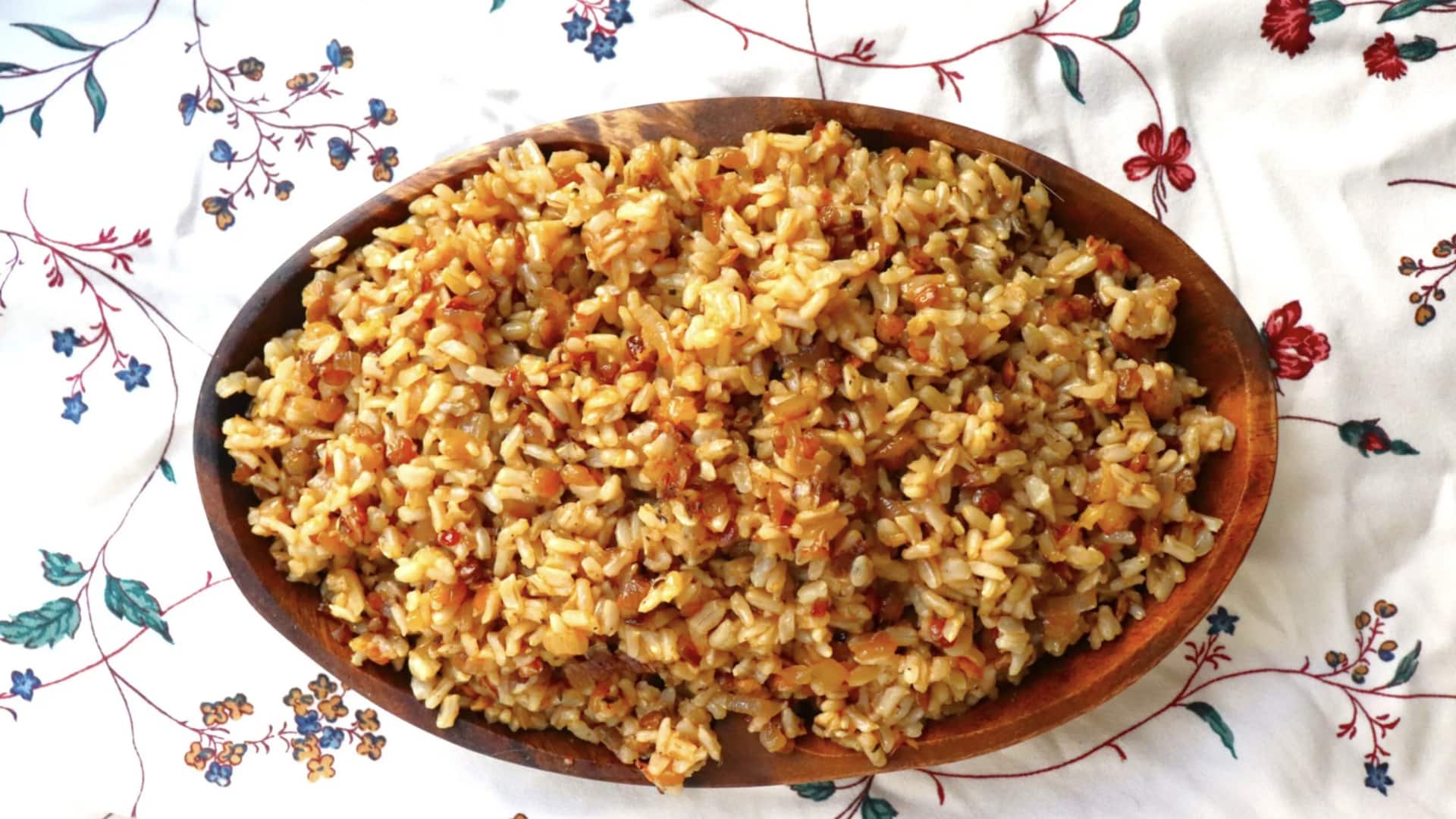 ข้าวหอมกลิ่นหอมจากหอมแดงคาราเมล