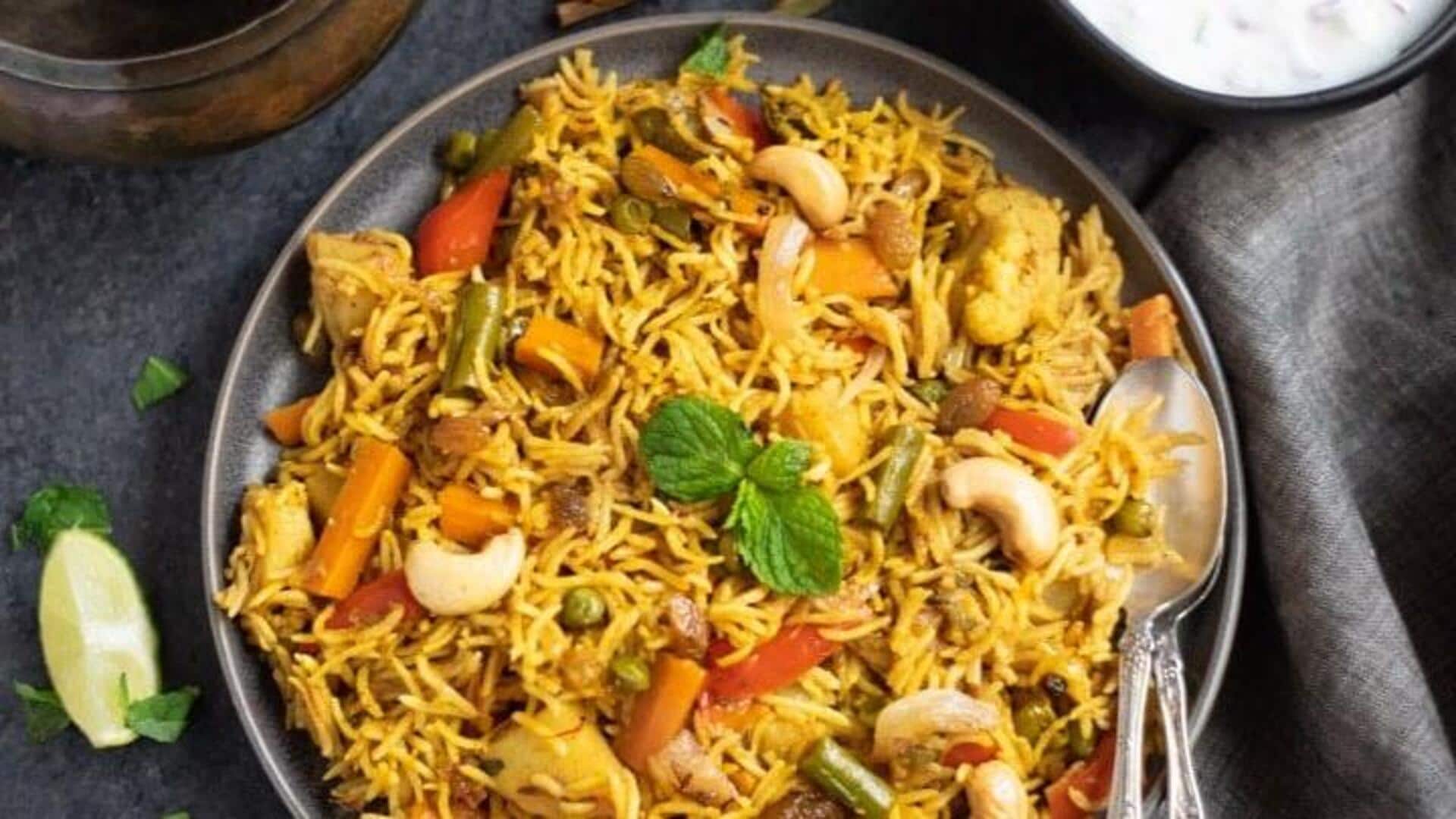 ข้าวบริยานีวีแกนรสจัดจ้านจากมะนาวและน้ำตาลปี๊บ ข้าวบริยานีวีแกนรสจัดจ้านจากมะนาวและน้ำตาลปี๊บ
