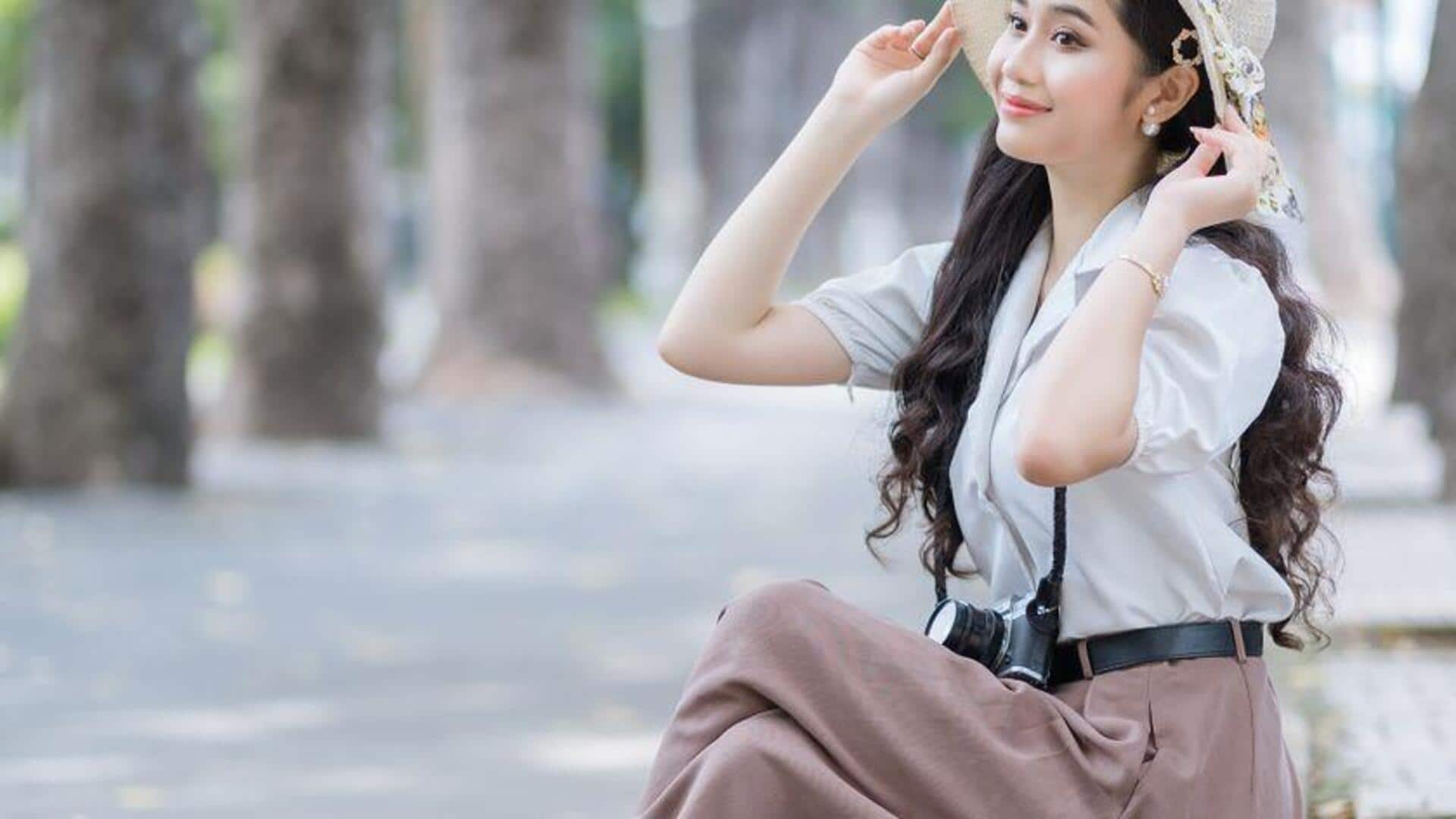 5 สไตล์ผ้าพันคอที่แมตช์กับกระโปรงทรงเอได้อย่างลงตัว