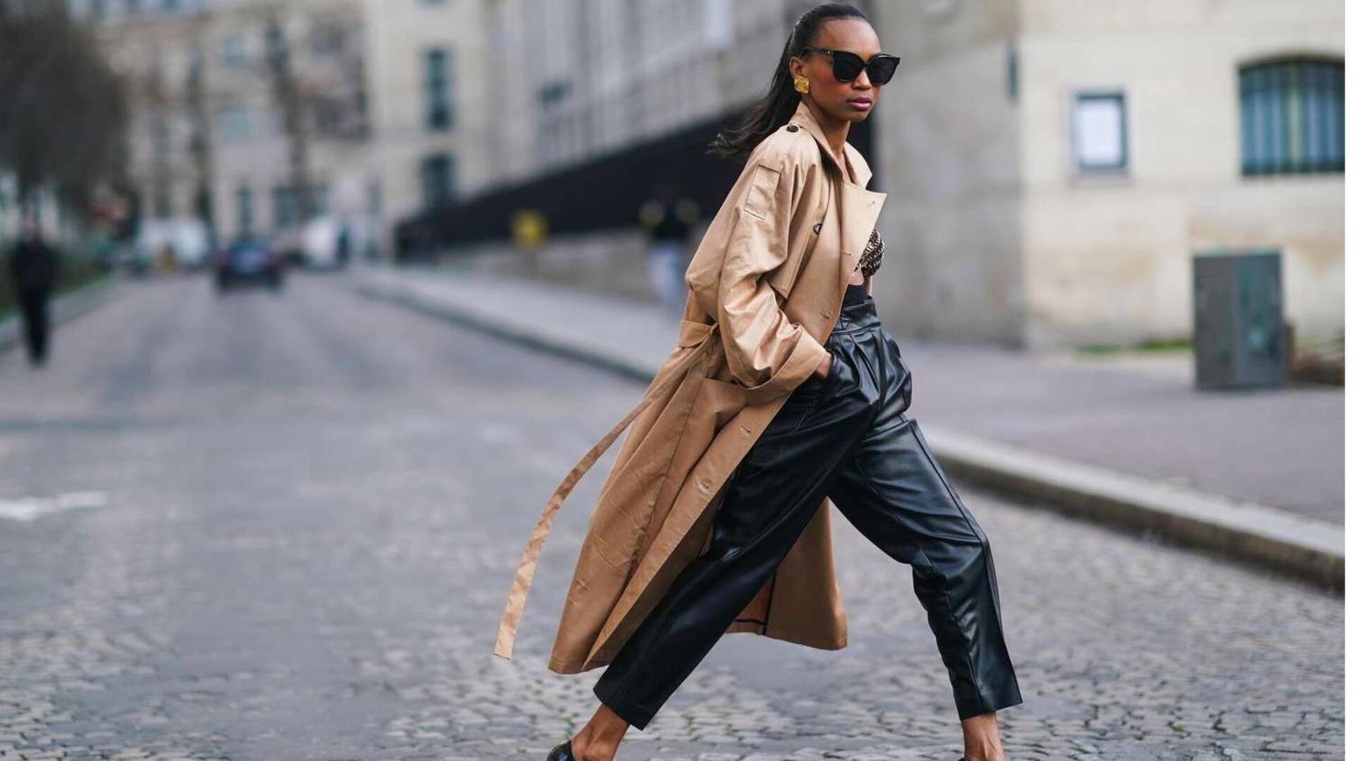 5 สไตล์เสื้อคลุมฟลาร์แมตช์กับกางเกงทรงเรียบได้ลงตั