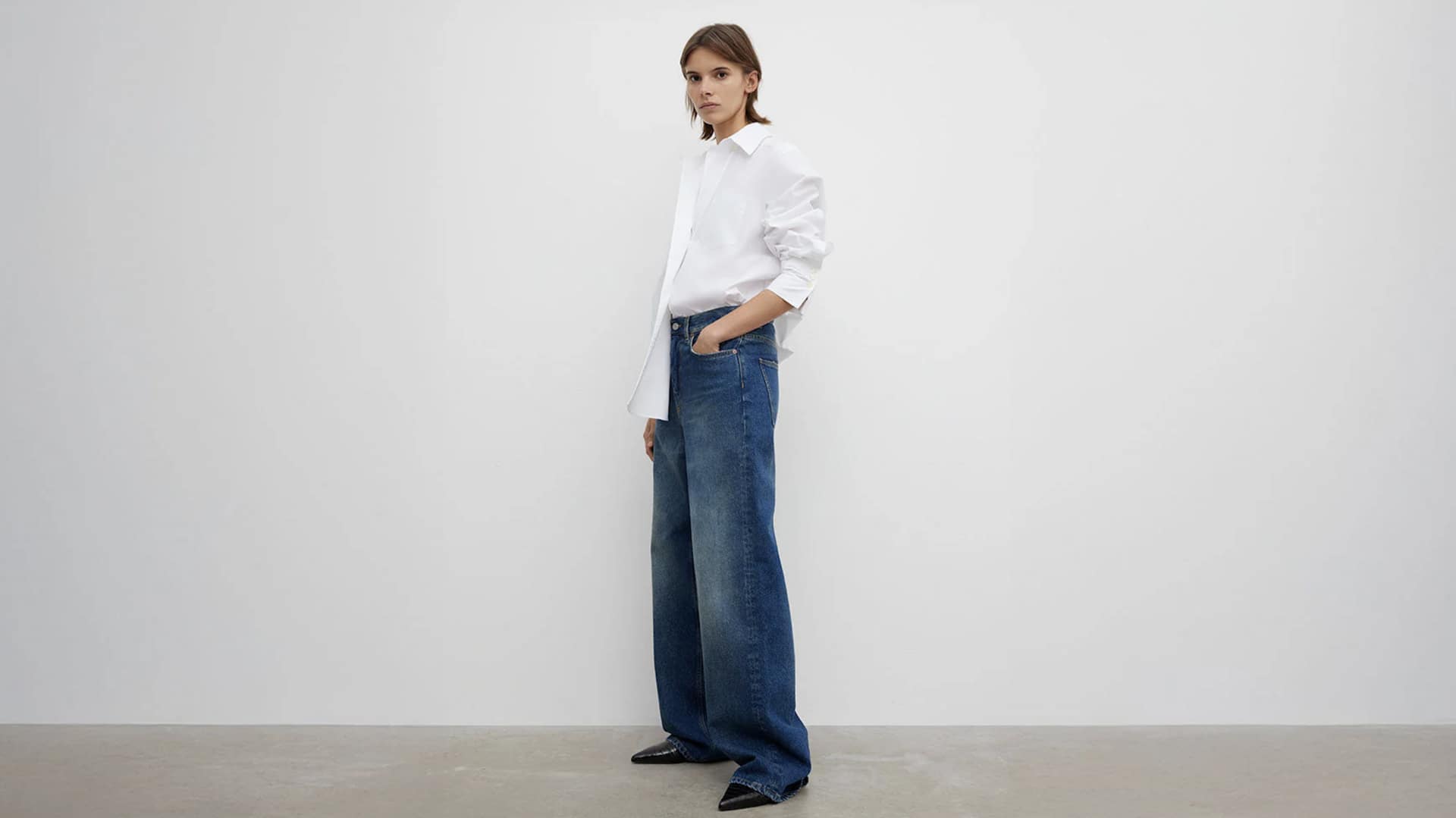 5 สไตล์เสื้อบ็อกซี่ที่แมตช์ลงตัวกับกางเกงยีนส์ทรงตรง