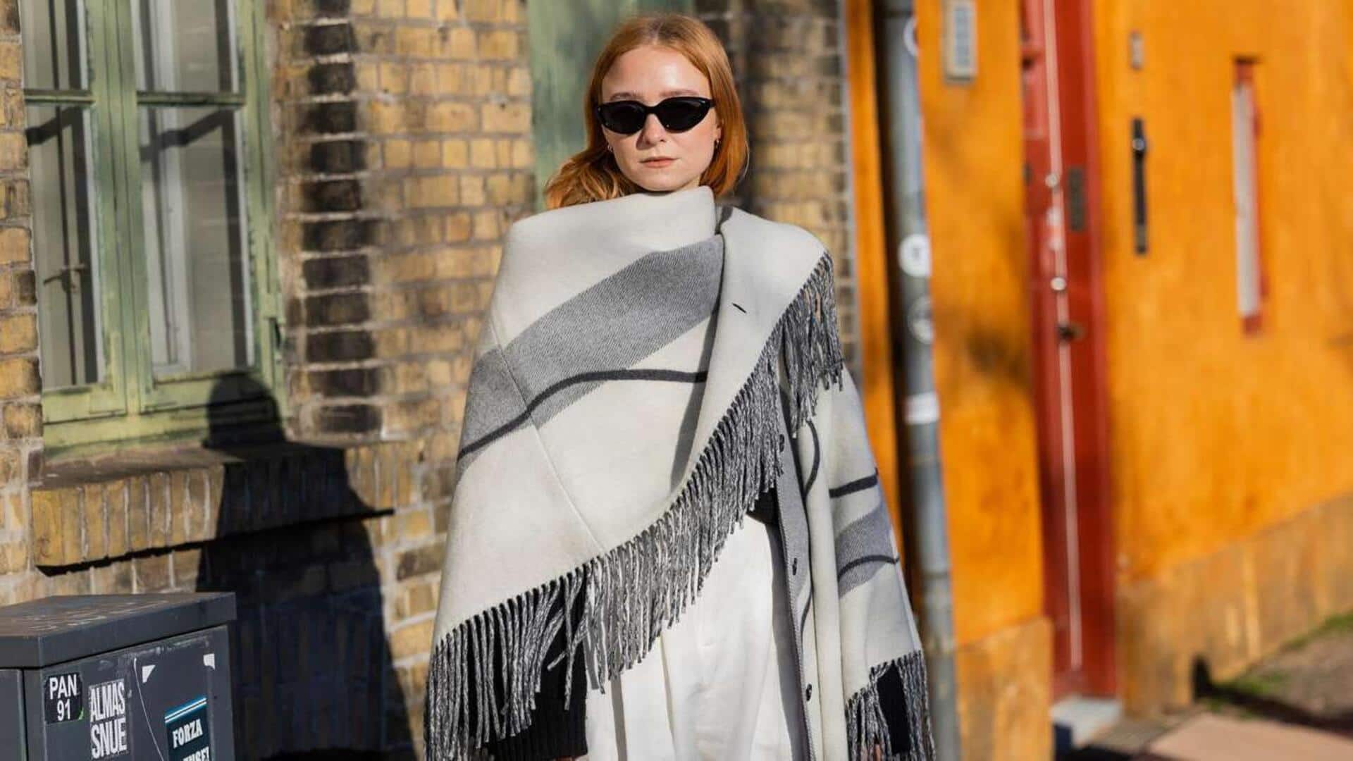 5 สไตล์การแต่งตัวที่เข้ากับเคปผ้าขนสัตว์