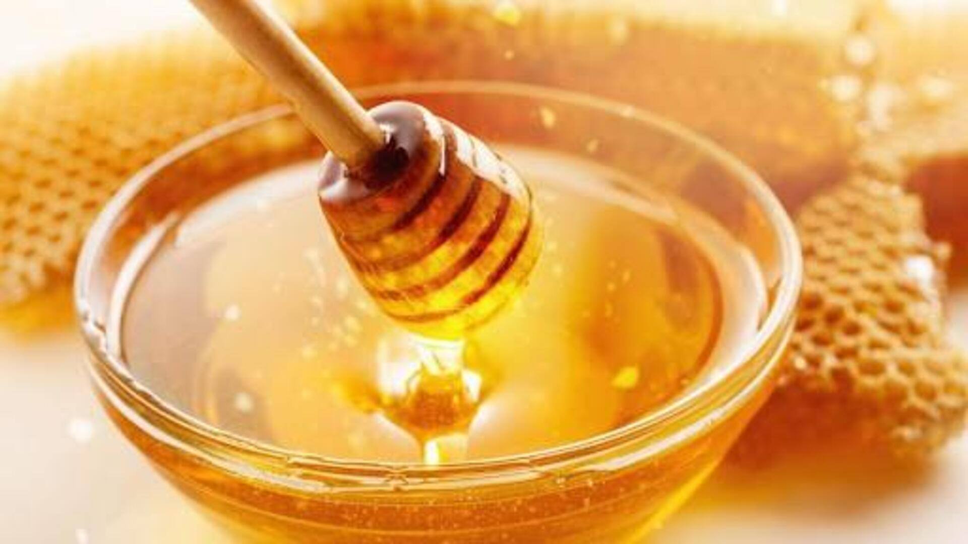 ประโยชน์ด้านความงามอันน่าทึ่งของน้ำผึ้งเพื่อผิวเปล่งปลั่ง