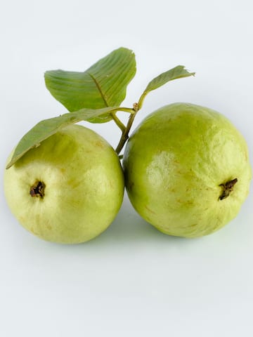 5 health benefits of eating guavas