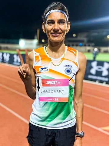 Parul breaks 3000m national record