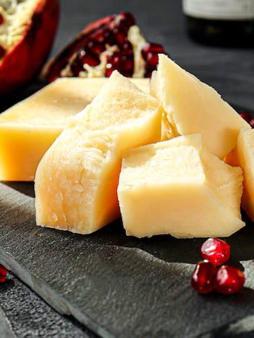 5 yummy cheeses you need to eat