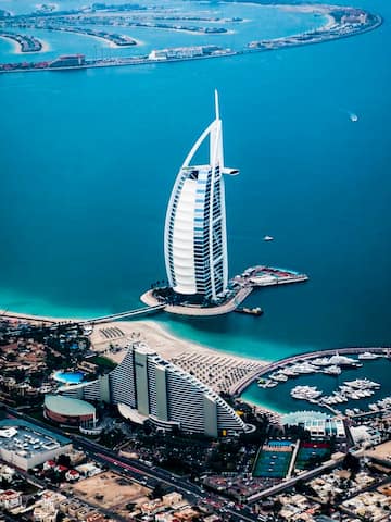 Must-buy things in Dubai