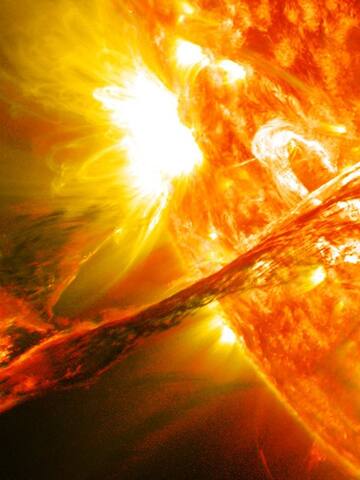 Solar storm to hit Earth today