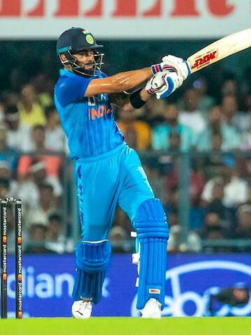 Kohli surpasses 11,000 T20 runs