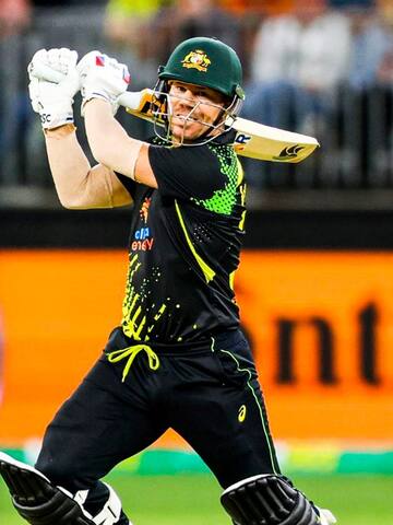 Warner surpasses 11,000 T20 runs