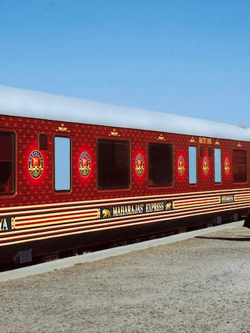 5 luxury trains in India