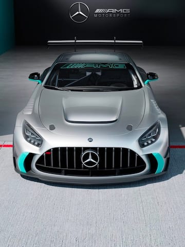 Mercedes-AMG GT2 debuts