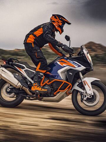 2023 KTM 1290 Super Adventure R debuts