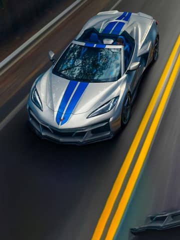2024 Chevrolet Corvette E-Ray revealed