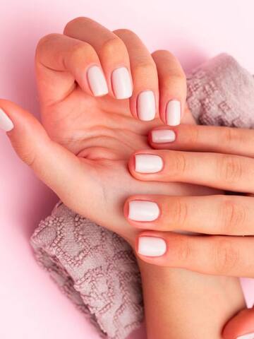 Things your nails indicate about your health