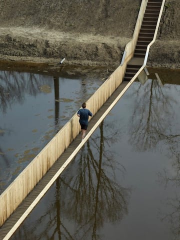 5 unique man-made bridges in the world