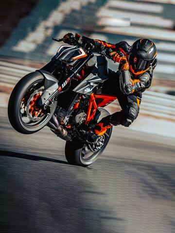 2023 KTM 1290 Super Duke RR unveiled