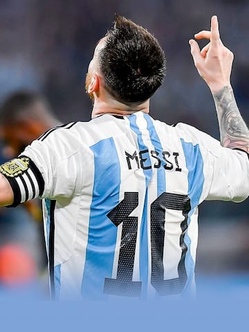 Messi completes 100 international goals