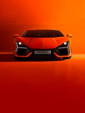 2024 Lamborghini Revuelto revealed