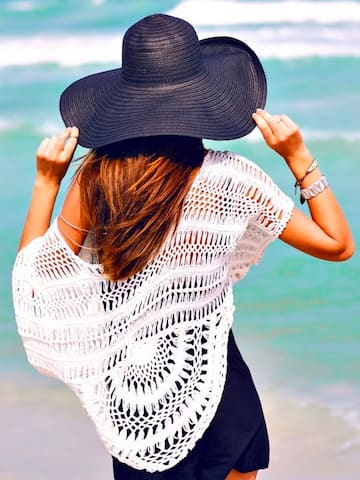 5 must-have beach outfits