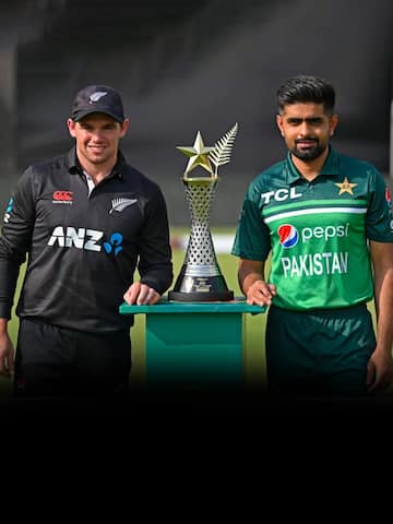 Pakistan beat New Zealand in first ODI