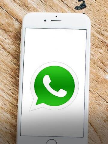 WhatsApp developing new iOS, web feature