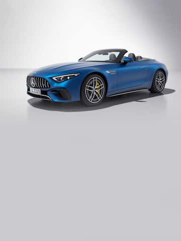 Mercedes-AMG SL 55 Roadster debuts