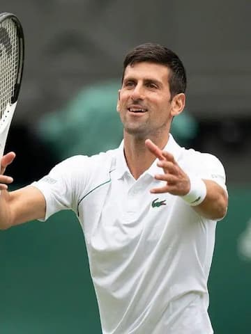 Djokovic enters Wimbledon second round