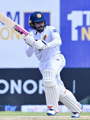 Dhananjaya de Silva slams 10th Test ton