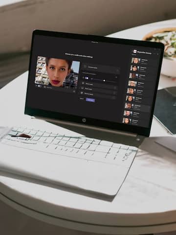 Microsoft Teams gets Maybelline filters