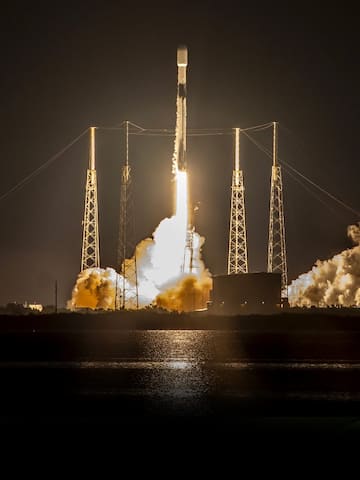 SpaceX launches 22 Starlink satellites