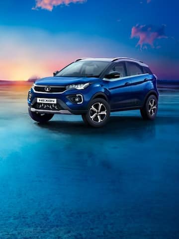 Tata Nexon (facelift) arrives in October