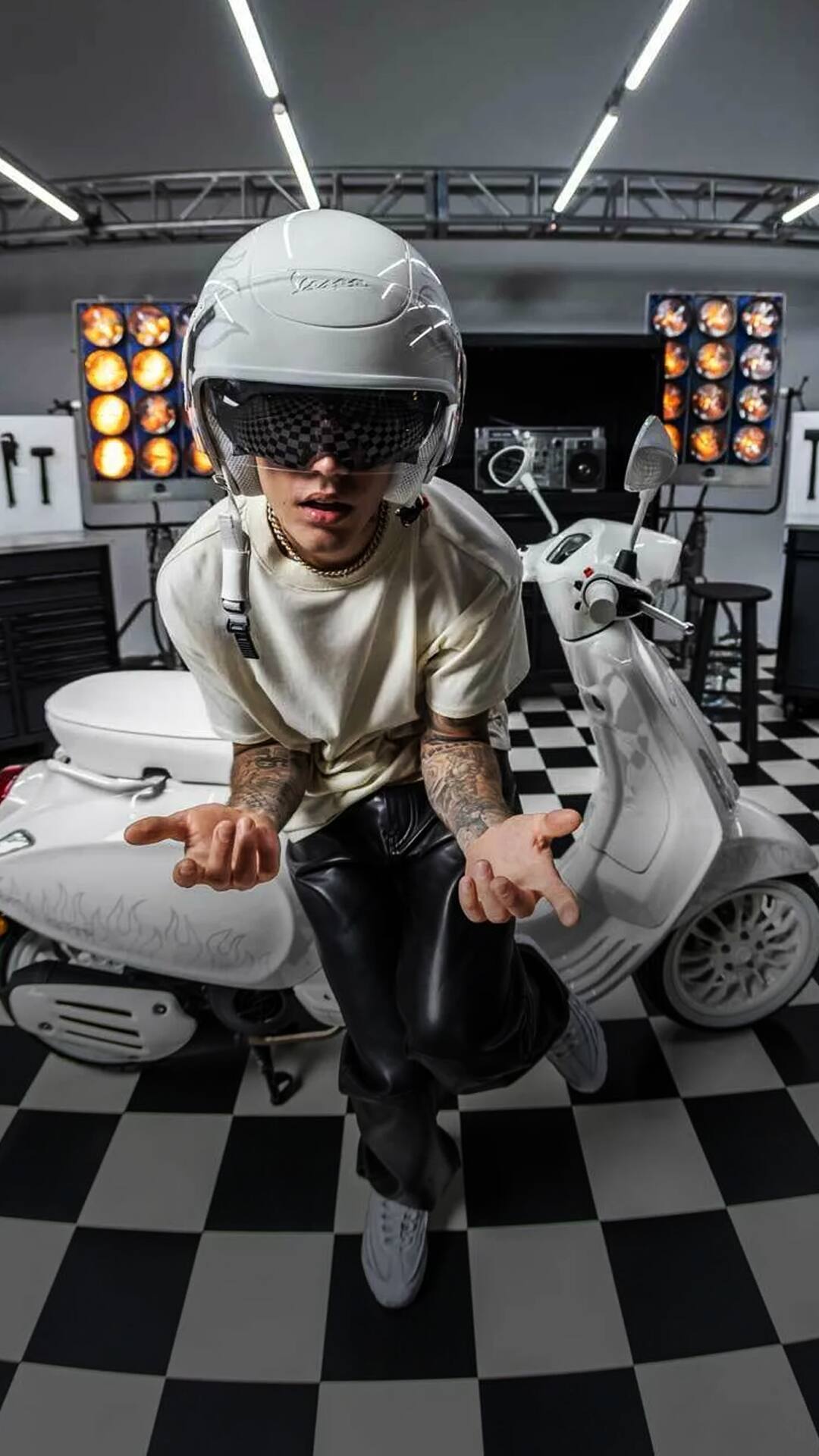 Vespa Justin Bieber Edition 150cc Scooter Launch Price Rs 6.46 Lakh