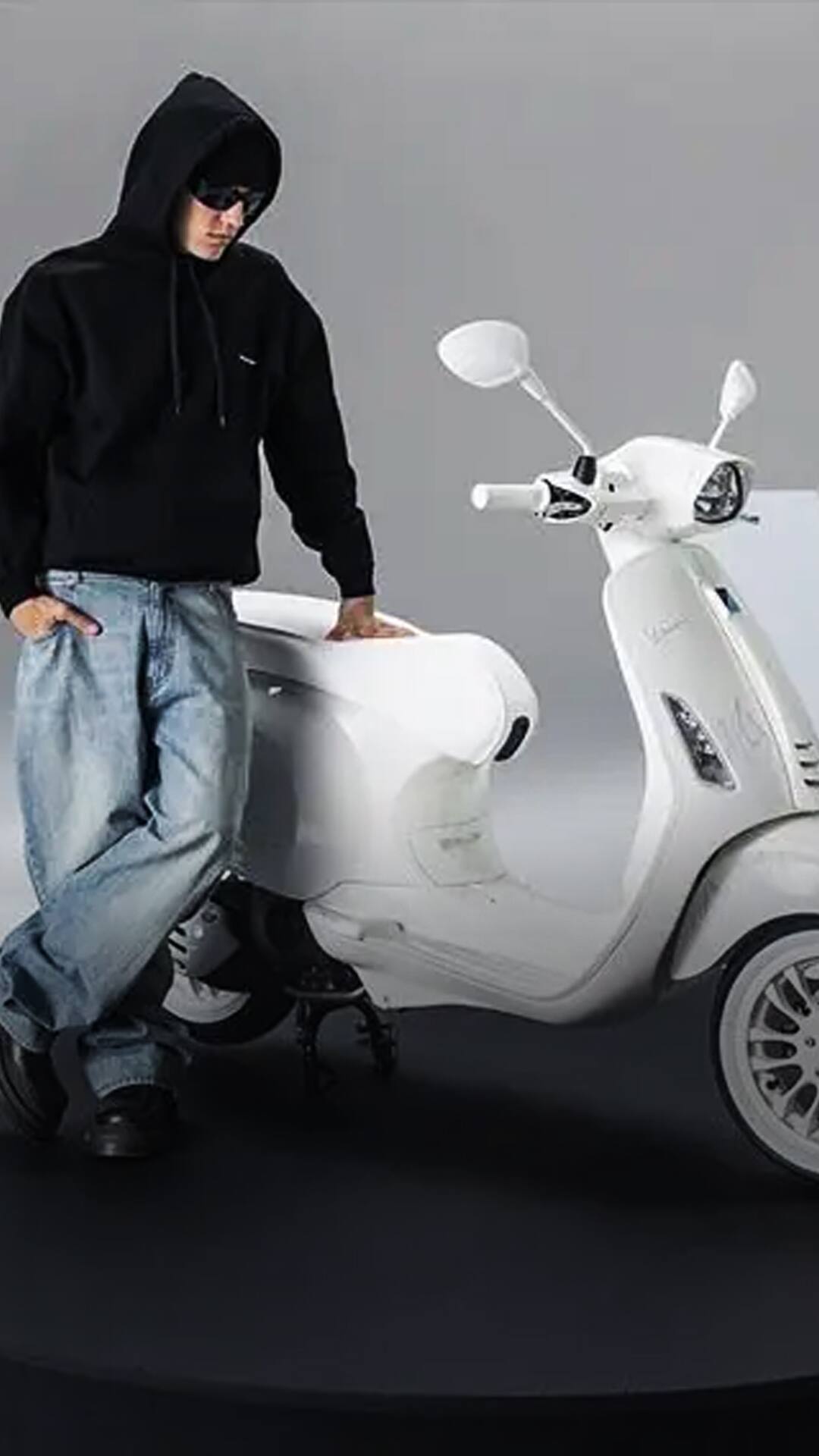 Vespa Justin Bieber Edition 150cc Scooter Launch Price Rs 6.46 Lakh