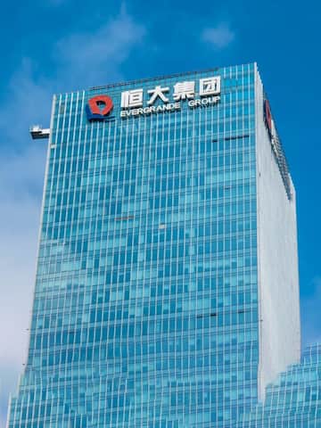 Evergrande Group's shares fall by 87%