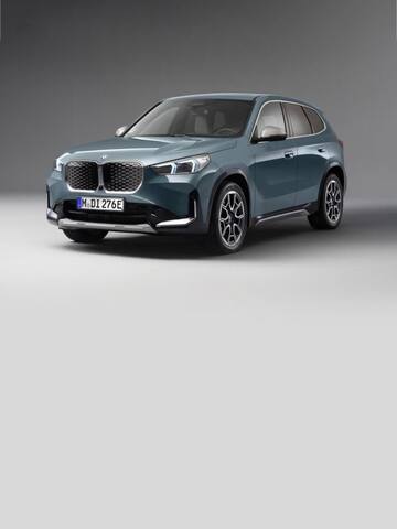 BMW iX1 eDrive20 electric SUV revealed