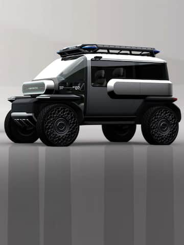 Toyota's Moon rover debuts as concept