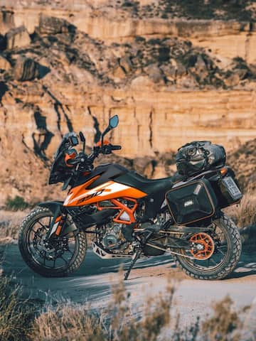 2024 KTM 390 एडवेंचर बाइक आई सामने