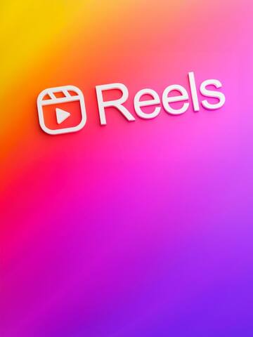 Instagram adds reels download feature