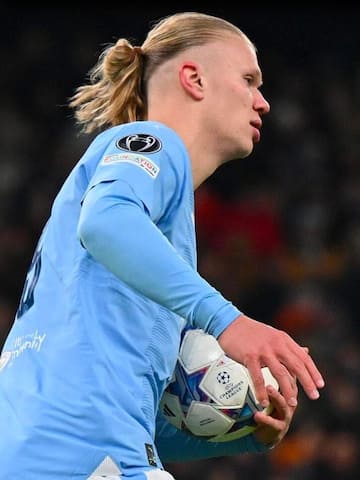 Erling Haaland scripts UCL records