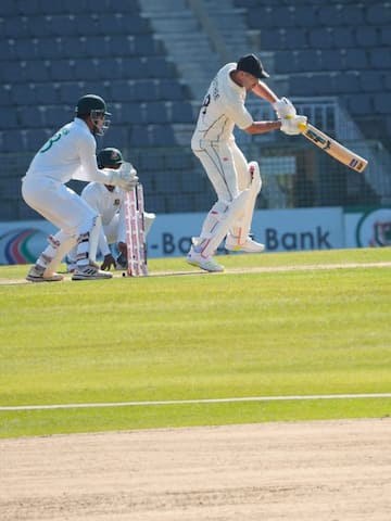 Tim Southee gets to 2,000 Test runs