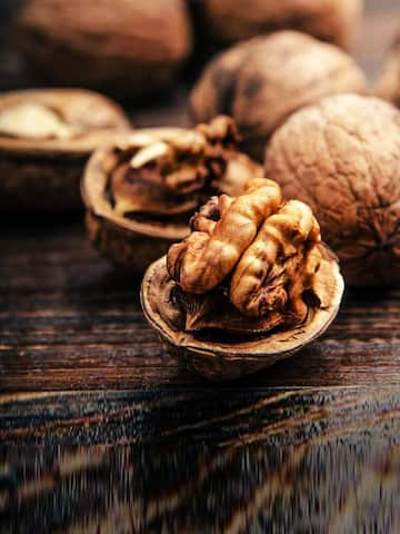 Signs you are having too many walnuts