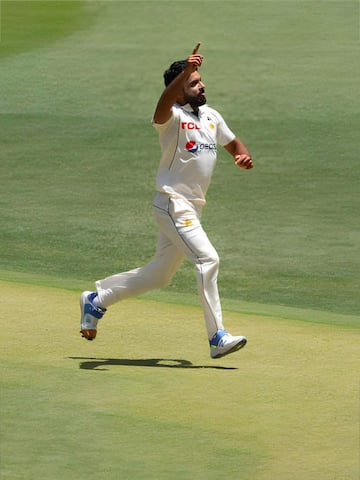 Aamer Jamal scalps six-fer on Test debut