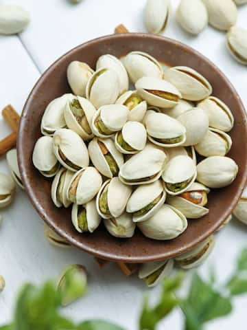 Signs you are eating too many pistachios